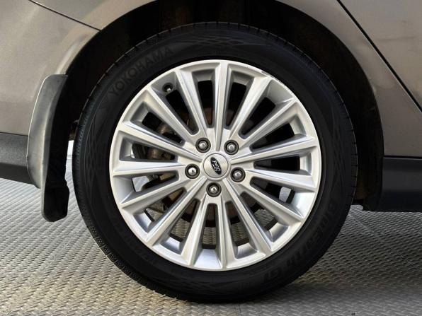Ford Focus III с пробегом 2013 года, цена 905 000 рублей, 189428 км, хэтчбек, Автокод Объявления