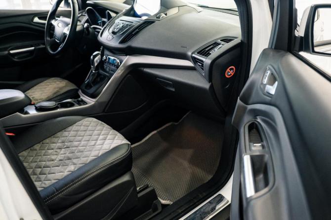 Ford Kuga II с пробегом 2016 года, цена 1 600 000 рублей, 96000 км, внедорожник, Автокод Объявления