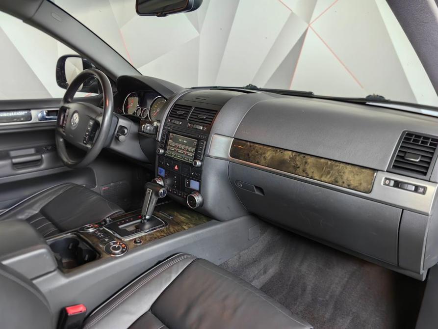 Volkswagen Touareg I Рестайлинг Москва  - изображение 13