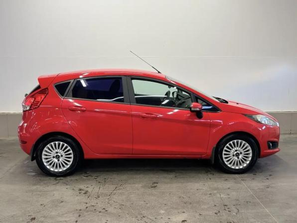 Ford Fiesta Mk6 Рестайлинг с пробегом 2015 года, цена 769 000 рублей, 118000 км, хэтчбек, Автокод Объявления