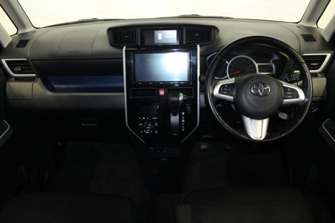 Toyota Roomy I с пробегом 2018 года, цена 929 000 рублей, 138029 км, минивэн, Автокод Объявления