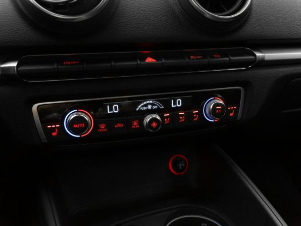 Audi A3 III (8V) с пробегом 2013 года, цена 1 340 000 рублей, 158682 км, хэтчбек, Автокод Объявления
