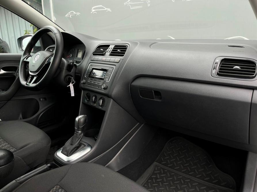 Volkswagen Polo V Рестайлинг Санкт-Петербург  - изображение 7
