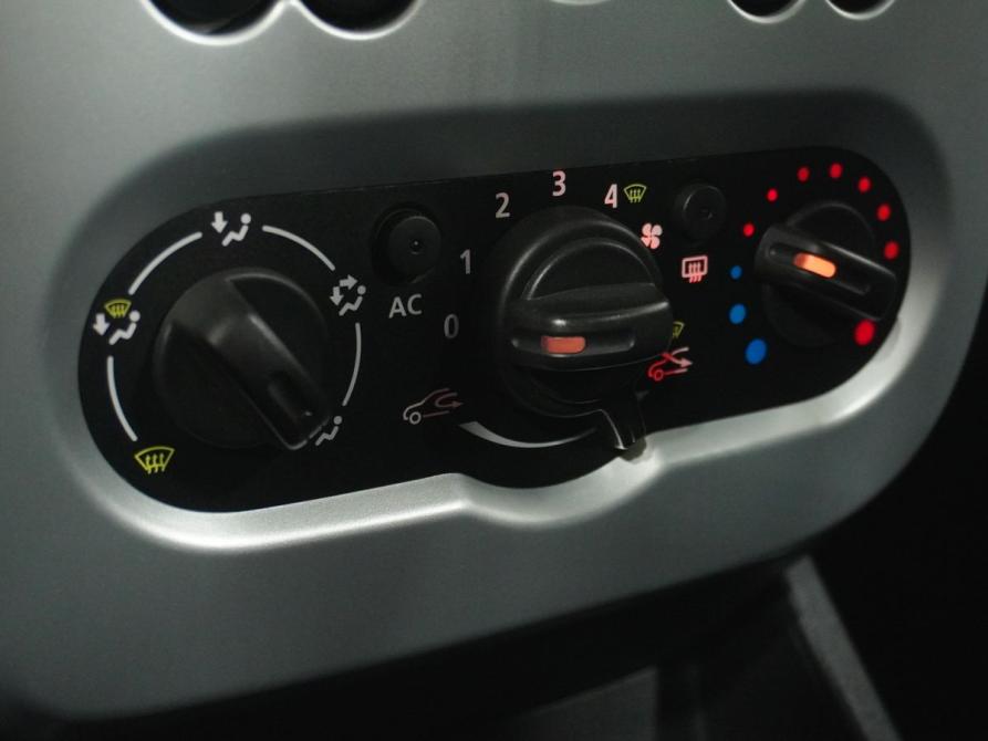 Renault Sandero I Вологда  - изображение 14