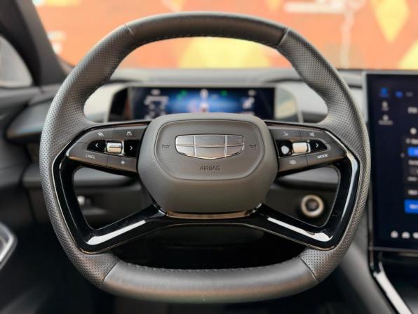 Geely Cityray с пробегом 2024 года, цена 2 320 000 рублей, 26600 км, внедорожник, Автокод Объявления