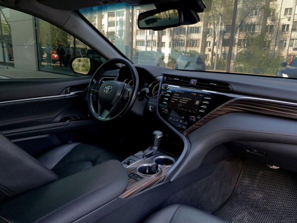 Toyota Camry VIII (XV70) с пробегом 2019 года, цена 2 880 000 рублей, 130800 км, седан, Автокод Объявления