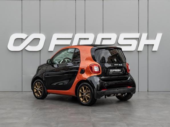 Smart Fortwo III с пробегом 2018 года, цена 1 050 000 рублей, 116485 км, хэтчбек, Автокод Объявления