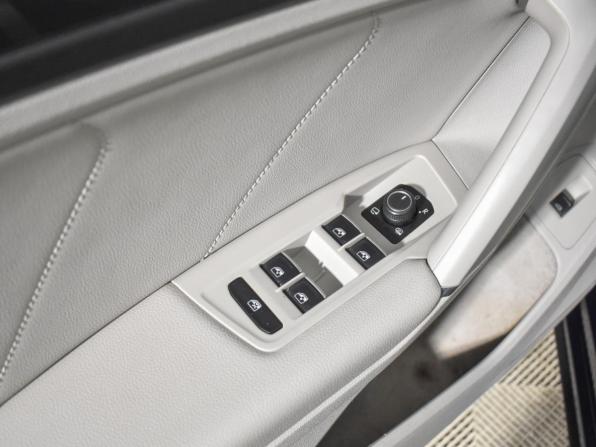 Volkswagen Tiguan II с пробегом 2017 года, цена 1 867 980 рублей, 293000 км, внедорожник, Автокод Объявления