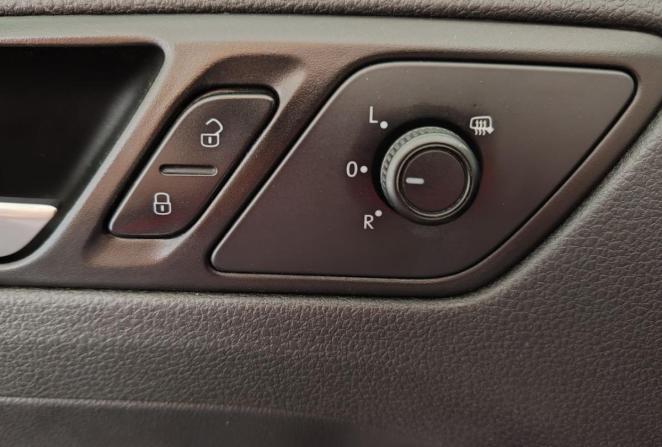Volkswagen Jetta VI Рестайлинг с пробегом 2016 года, цена 1 190 000 рублей, 157003 км, седан, Автокод Объявления