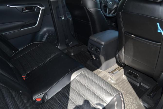 Toyota RAV4 V (XA50) с пробегом 2021 года, цена 3 190 000 рублей, 28739 км, внедорожник, Автокод Объявления