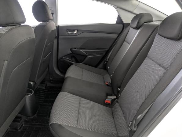Hyundai Solaris II Рестайлинг с пробегом 2021 года, цена 1 380 000 рублей, 168824 км, седан, Автокод Объявления