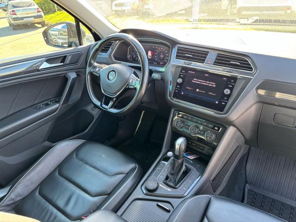 Volkswagen Tiguan II с пробегом 2020 года, цена 3 400 000 рублей, 130000 км, внедорожник, Автокод Объявления