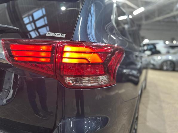 Mitsubishi Outlander III Рестайлинг 3 с пробегом 2021 года, цена 2 650 000 рублей, 66709 км, внедорожник, Автокод Объявления