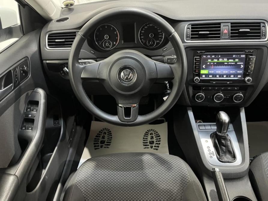 Volkswagen Jetta VI Курск  - изображение 9