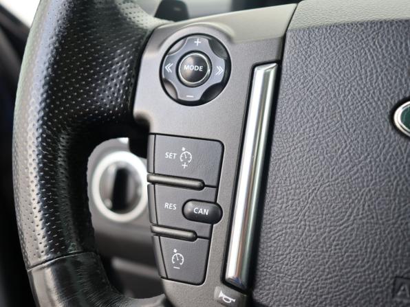 Land Rover Discovery IV Рестайлинг с пробегом 2014 года, цена 2 499 000 рублей, 314960 км, внедорожник, Автокод Объявления