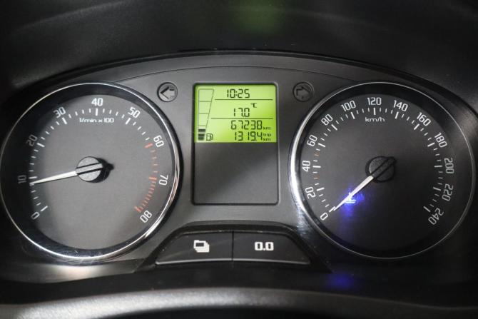 Skoda Fabia II Рестайлинг с пробегом 2011 года, цена 649 000 рублей, 66000 км, хэтчбек, Автокод Объявления