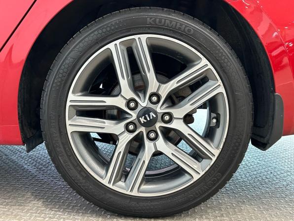 Kia Cerato IV с пробегом 2018 года, цена 1 899 000 рублей, 62100 км, седан, Автокод Объявления