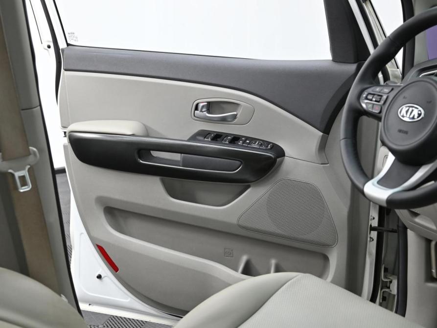 Kia Carnival III Москва  - изображение 13