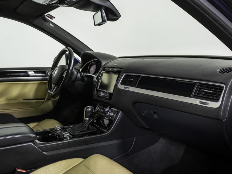 Volkswagen Touareg II Москва  - изображение 14
