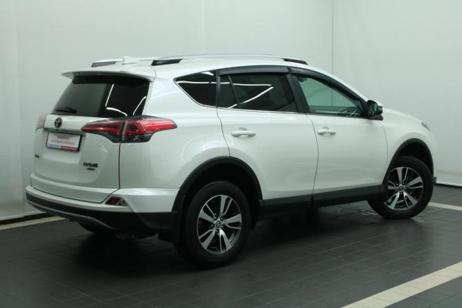 Toyota RAV4 IV (XA40) Рестайлинг с пробегом 2016 года, цена 2 597 000 рублей, 105969 км, внедорожник, Автокод Объявления