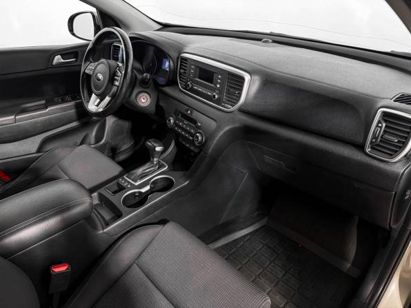 Kia Sportage IV Рестайлинг с пробегом 2018 года, цена 1 897 900 рублей, 114800 км, внедорожник, Автокод Объявления