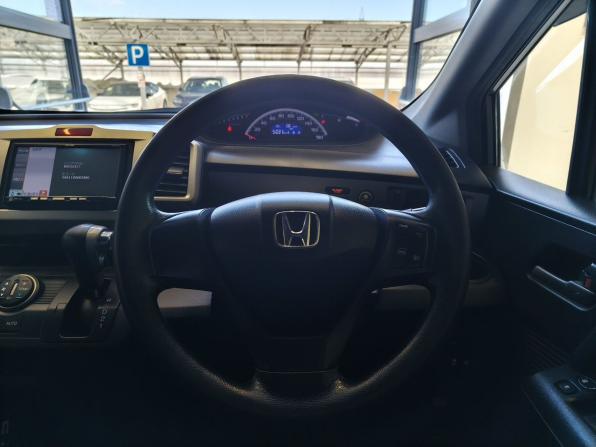 Honda Freed I с пробегом 2011 года, цена 970 000 рублей, 255000 км, компактвэн, Автокод Объявления