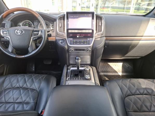 Toyota Land Cruiser 200 Series Рестайлинг 2 с пробегом 2017 года, цена 6 998 000 рублей, 115194 км, внедорожник, Автокод Объявления