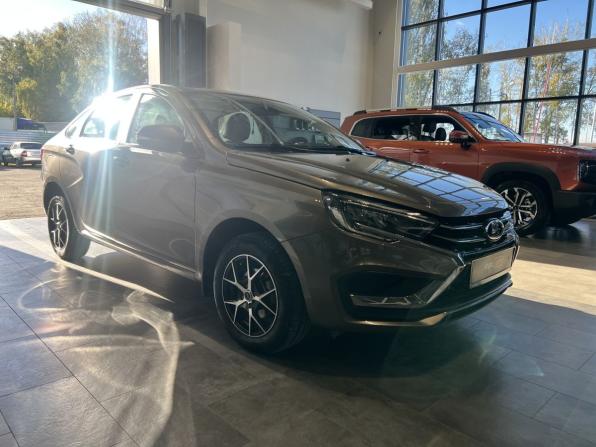 Lada (ВАЗ) Vesta I Рестайлинг (NG) с пробегом 2025 года, цена 1 330 000 рублей, 18611 км, седан, Автокод Объявления