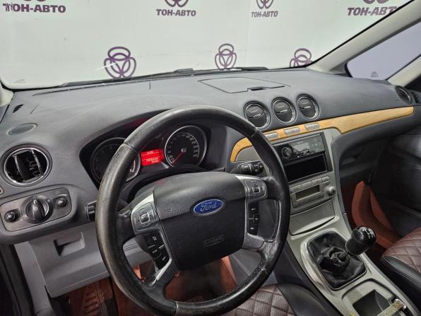 Ford Galaxy II с пробегом 2006 года, цена 495 000 рублей, 238364 км, минивэн, Автокод Объявления