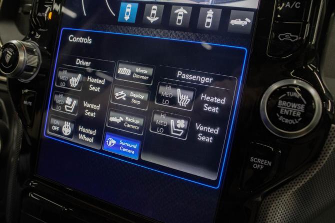 Ram 1500 V с пробегом 2020 года, цена 6 899 000 рублей, 42323 км, пикап, Автокод Объявления