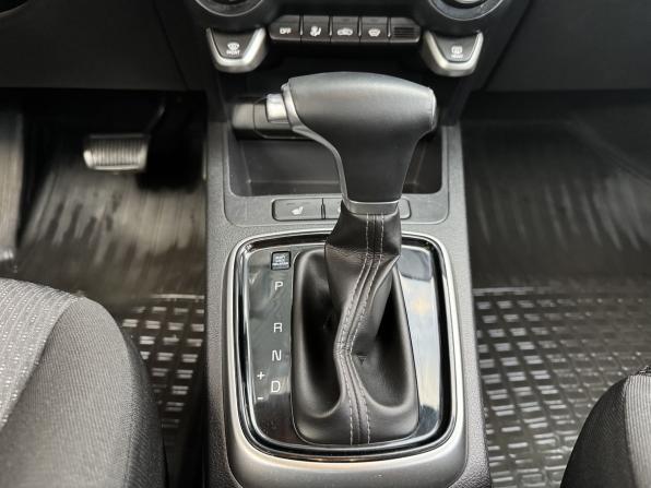 Kia Rio IV Рестайлинг с пробегом 2021 года, цена 1 850 000 рублей, 51058 км, хэтчбек, Автокод Объявления