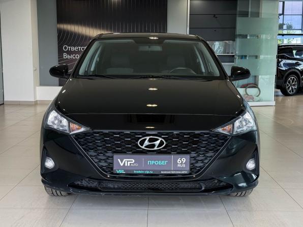 Hyundai Solaris II Рестайлинг с пробегом 2020 года, цена 1 727 000 рублей, 65085 км, седан, Автокод Объявления