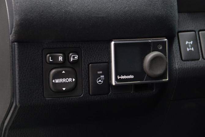 Toyota RAV4 IV (XA40) Рестайлинг с пробегом 2016 года, цена 2 695 950 рублей, 63777 км, внедорожник, Автокод Объявления