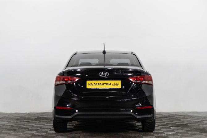 Hyundai Solaris II с пробегом 2018 года, цена 1 099 000 рублей, 150000 км, седан, Автокод Объявления