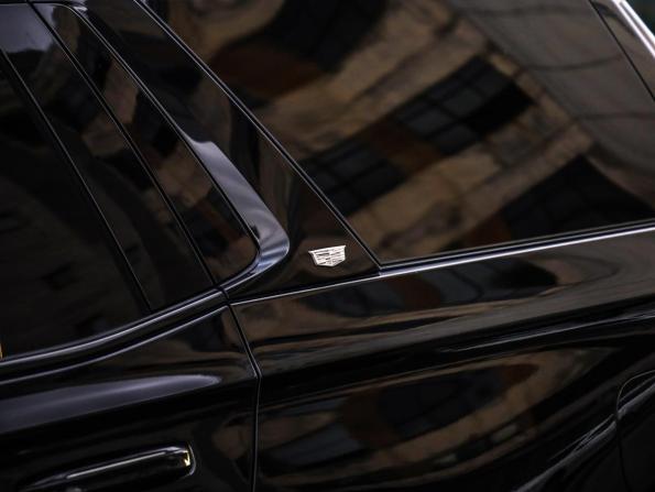 Cadillac Escalade V с пробегом 2022 года, цена 9 599 000 рублей, 61568 км, внедорожник, Автокод Объявления