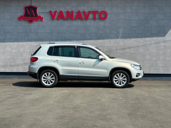 Volkswagen Tiguan I Рестайлинг с пробегом 2015 года, цена 1 800 000 рублей, 120075 км, внедорожник, Автокод Объявления