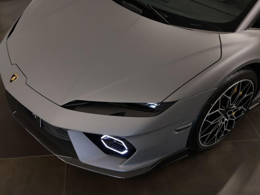 Lamborghini Temerario Москва  - изображение 8