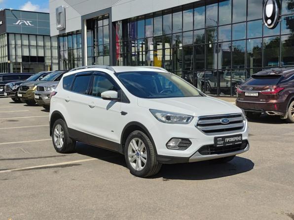 Ford Kuga II Рестайлинг с пробегом 2018 года, цена 1 800 000 рублей, 97380 км, внедорожник, Автокод Объявления