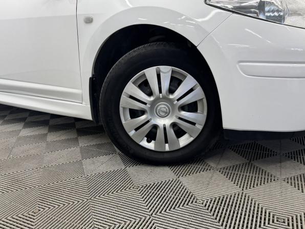 Nissan Tiida I Рестайлинг с пробегом 2013 года, цена 740 000 рублей, 158743 км, седан, Автокод Объявления