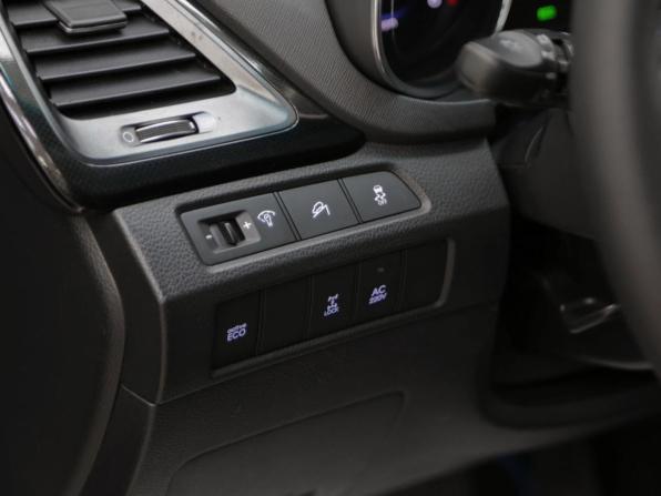 Hyundai Santa Fe III с пробегом 2013 года, цена 1 139 000 рублей, 131934 км, внедорожник, Автокод Объявления