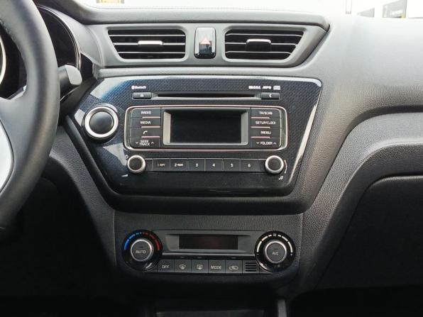 Kia Rio III Рестайлинг с пробегом 2015 года, цена 1 275 000 рублей, 133229 км, седан, Автокод Объявления