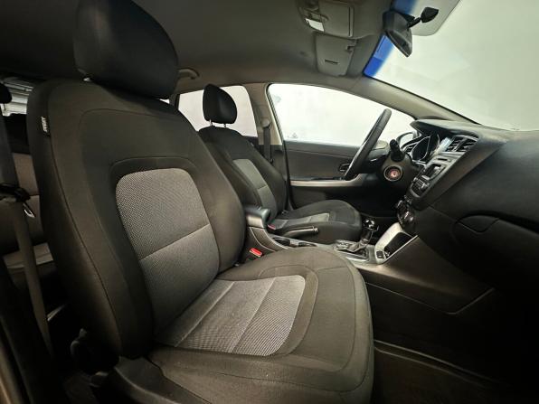 Kia Ceed II Рестайлинг с пробегом 2016 года, цена 1 050 000 рублей, 231007 км, хэтчбек, Автокод Объявления