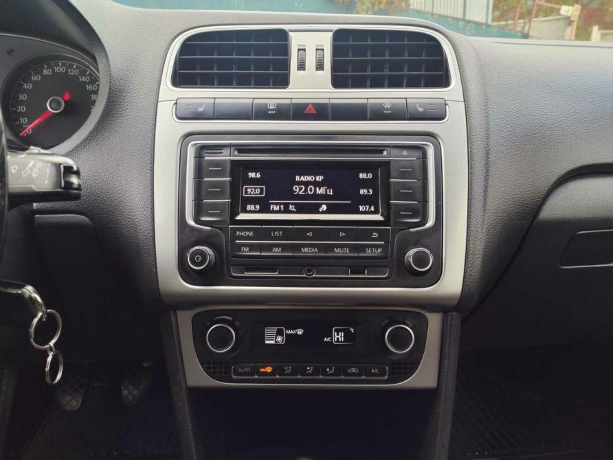 Volkswagen Polo V Рестайлинг Санкт-Петербург  - изображение 18