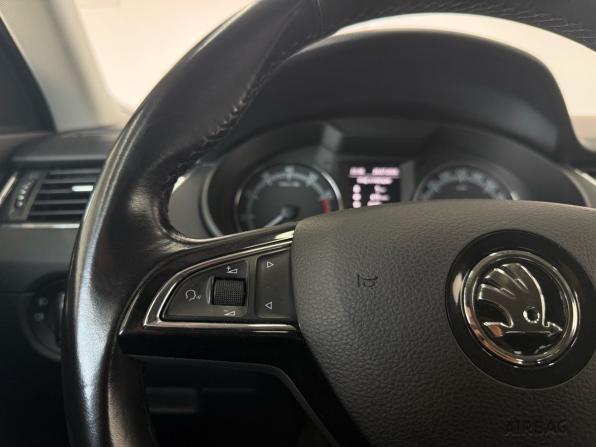 Skoda Octavia III (A7) Рестайлинг с пробегом 2018 года, цена 1 879 000 рублей, 145350 км, лифтбек, Автокод Объявления