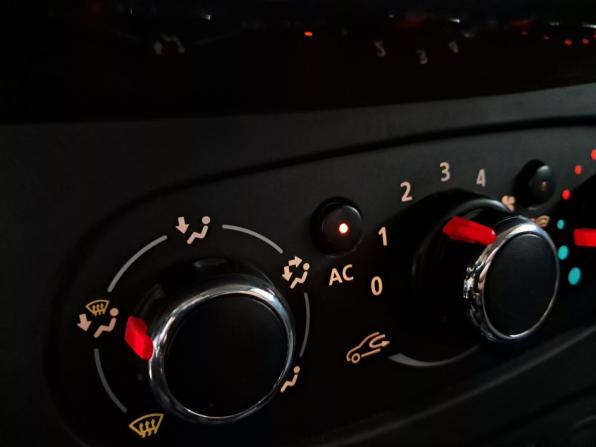 Renault Logan II с пробегом 2014 года, цена 565 000 рублей, 155051 км, седан, Автокод Объявления