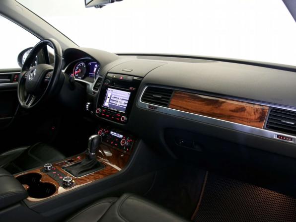 Volkswagen Touareg II с пробегом 2011 года, цена 1 790 000 рублей, 185000 км, внедорожник, Автокод Объявления