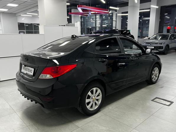 Hyundai Solaris I с пробегом 2012 года, цена 800 000 рублей, 237415 км, седан, Автокод Объявления
