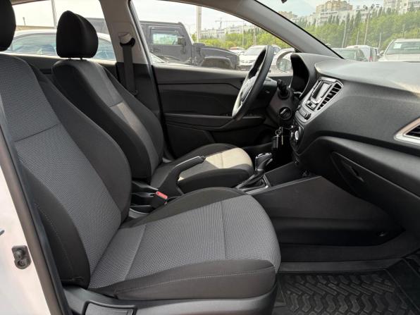 Hyundai Solaris II Рестайлинг с пробегом 2021 года, цена 1 790 000 рублей, 55171 км, седан, Автокод Объявления
