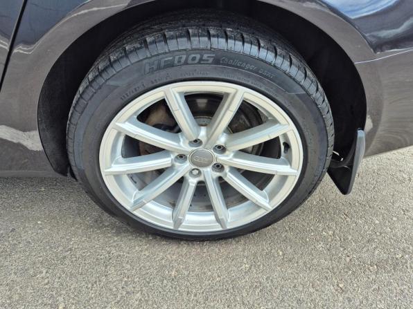 Audi A4 IV (B8) Рестайлинг с пробегом 2014 года, цена 1 332 500 рублей, 223922 км, седан, Автокод Объявления