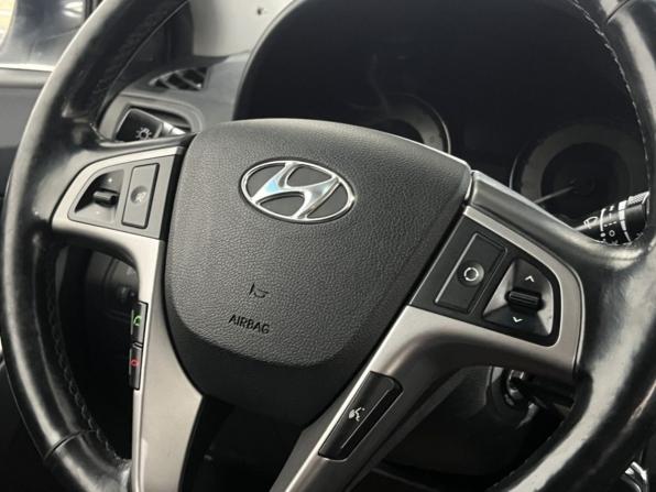 Hyundai Solaris I Рестайлинг с пробегом 2014 года, цена 950 000 рублей, 129484 км, хэтчбек, Автокод Объявления